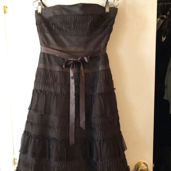 Fun to wear dark brown Strapless dress - Picture 1 of 3